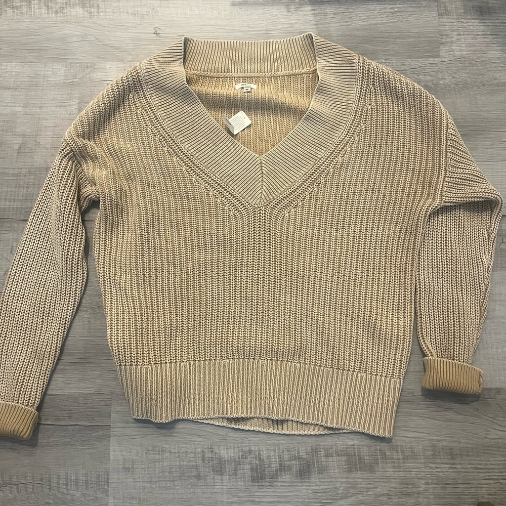 NEW Sweater